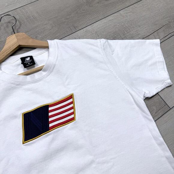 New Balance T-Shirt Mens Medium White USA Flag Patch Logo Athletic Heavy Weight - Picture 10 of 11